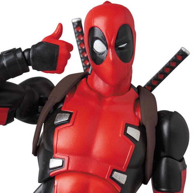 16cm Deadpool Figure Mafex 082 - огляд і ціна Model Kit Deadpool