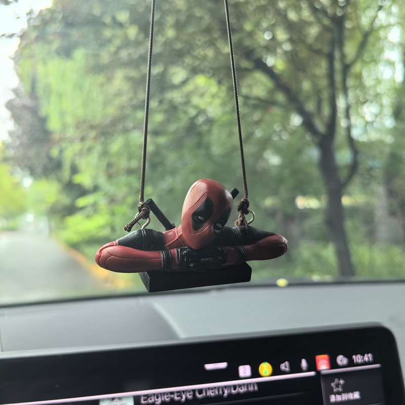 Marvel Deadpool Car Rearview M - огляд і ціна Model Kit Deadpool
