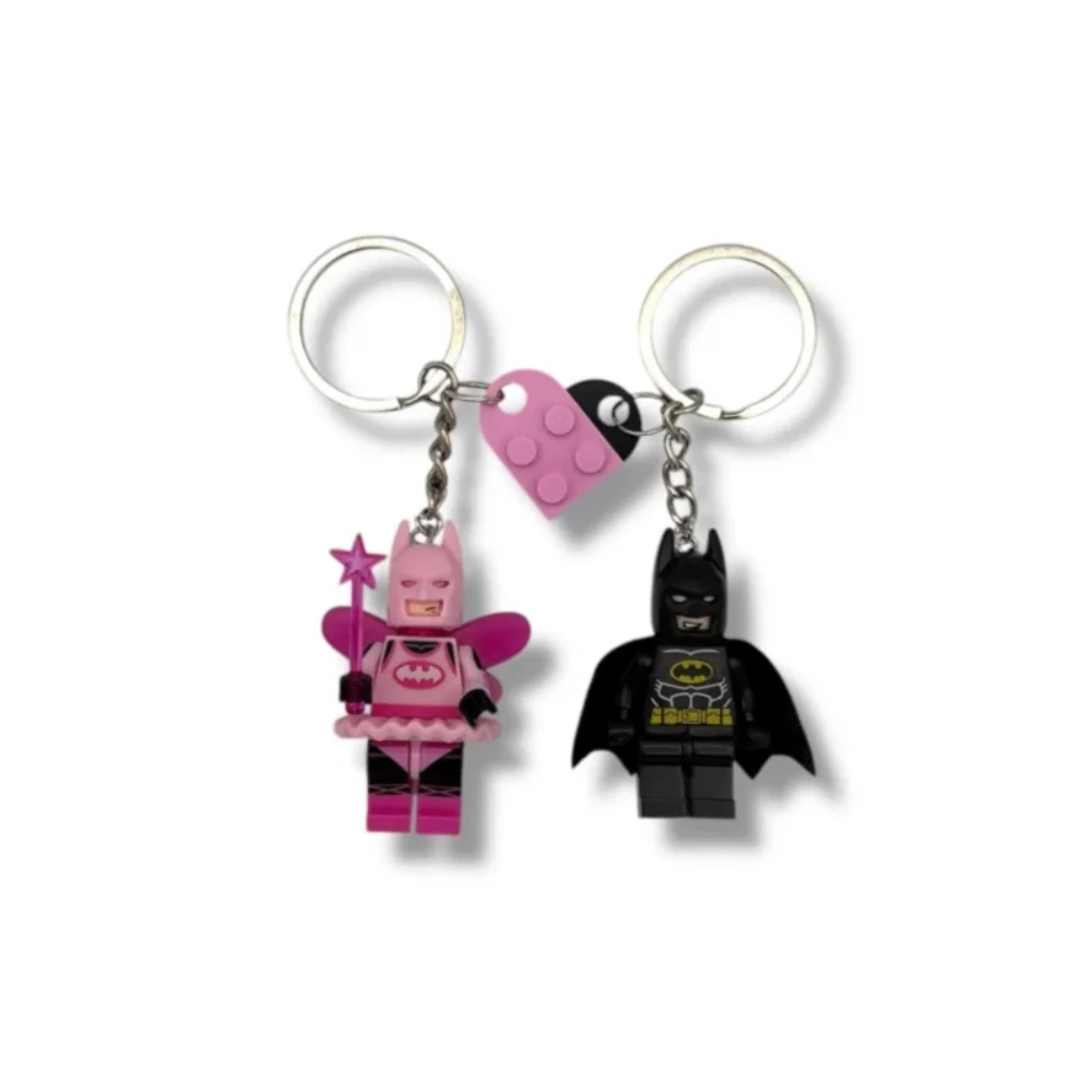 Matching Couple Keychains: Bla - огляд і ціна Model Kit Batman