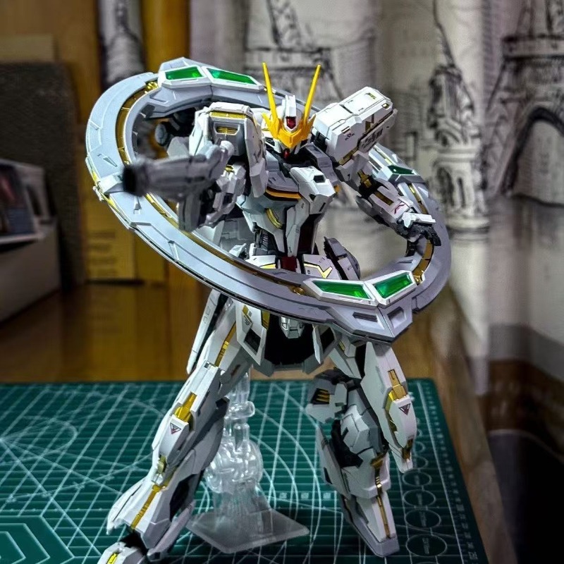 Supreme Evolution MG 1/100 Ass - огляд і ціна Model Kit Fenrir